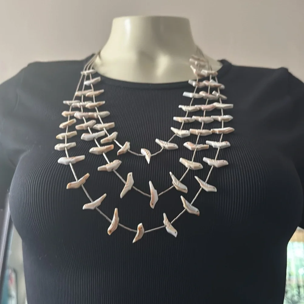 Vintage 70s Zuni Sterling Silver Bird Fetish Necklace - Picture 11 of 14